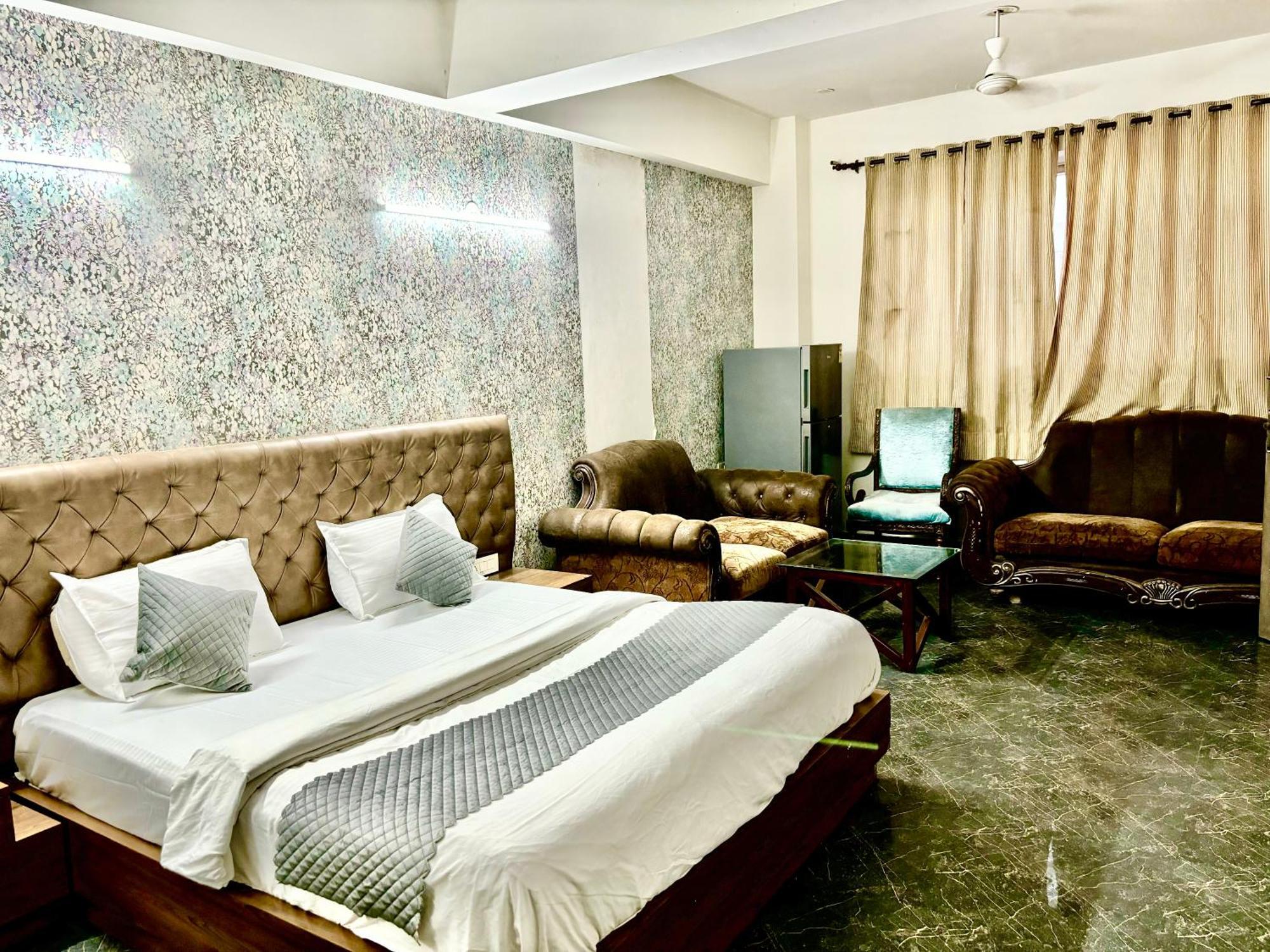 Hotel Pushpanjali New Delhi Eksteriør bilde